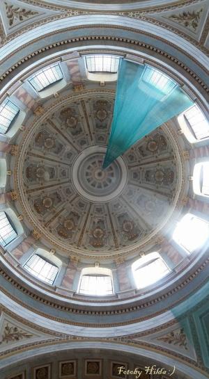 Basilika 8