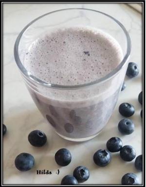 Heidelbeer Hanf Protein Shake 3